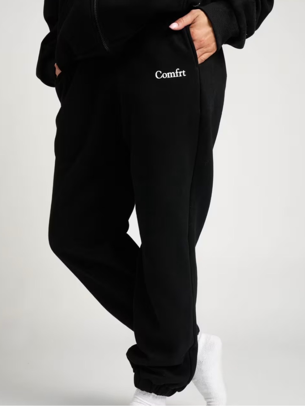 COMFRT Black Sweatpants